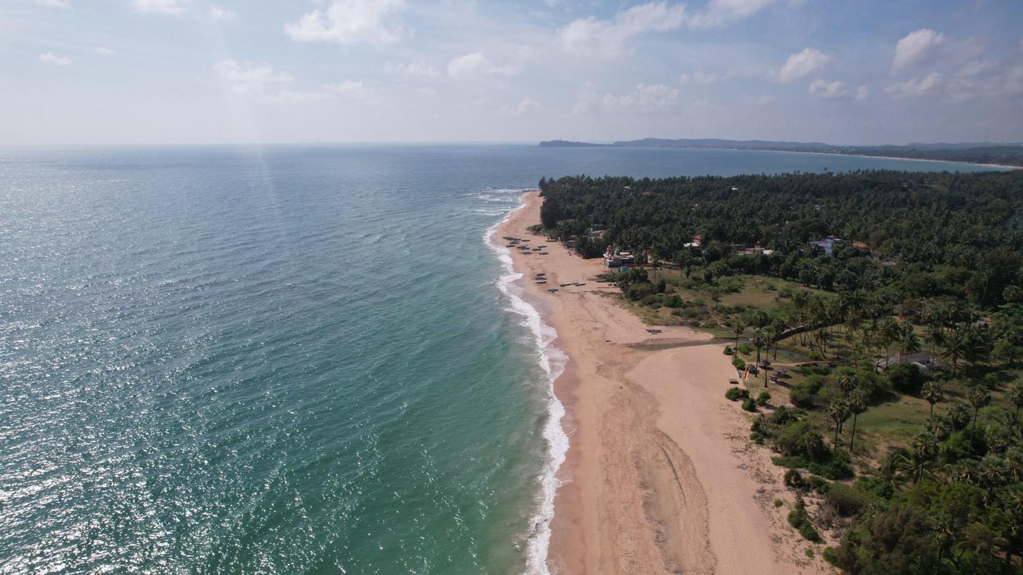 108 Palms Beach Resort Тринкомали Экстерьер фото