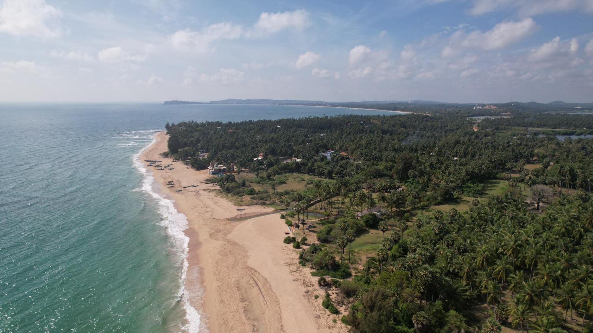 108 Palms Beach Resort Тринкомали Экстерьер фото